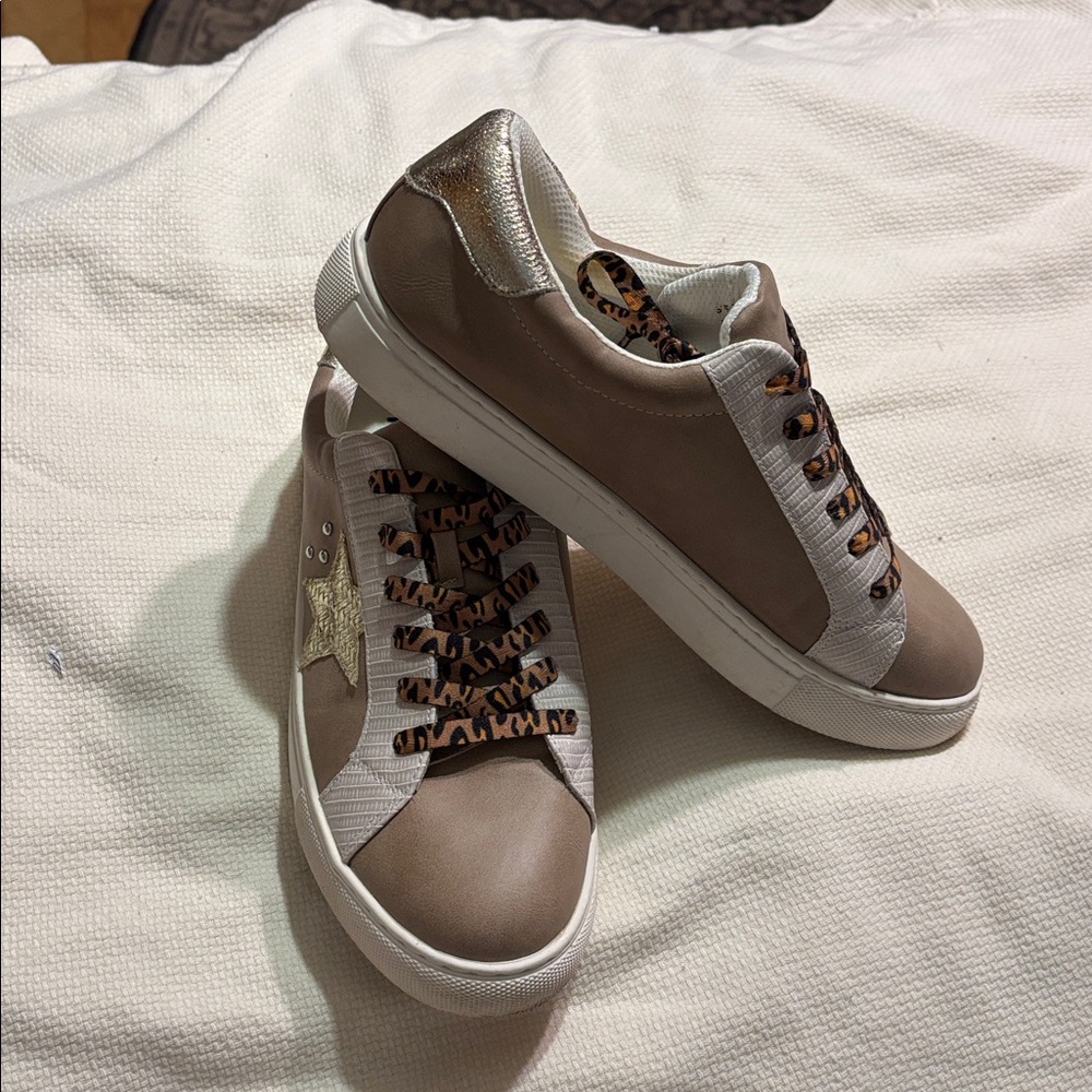 Corkys Gold Metallic Glitter Supernova Sneaker Size 11. EUC - Picture 6 of 12